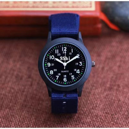 Men's Casual Canvas Quartz Watch with Round Dial