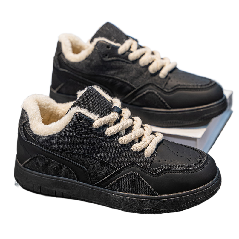 Men's casual shoes