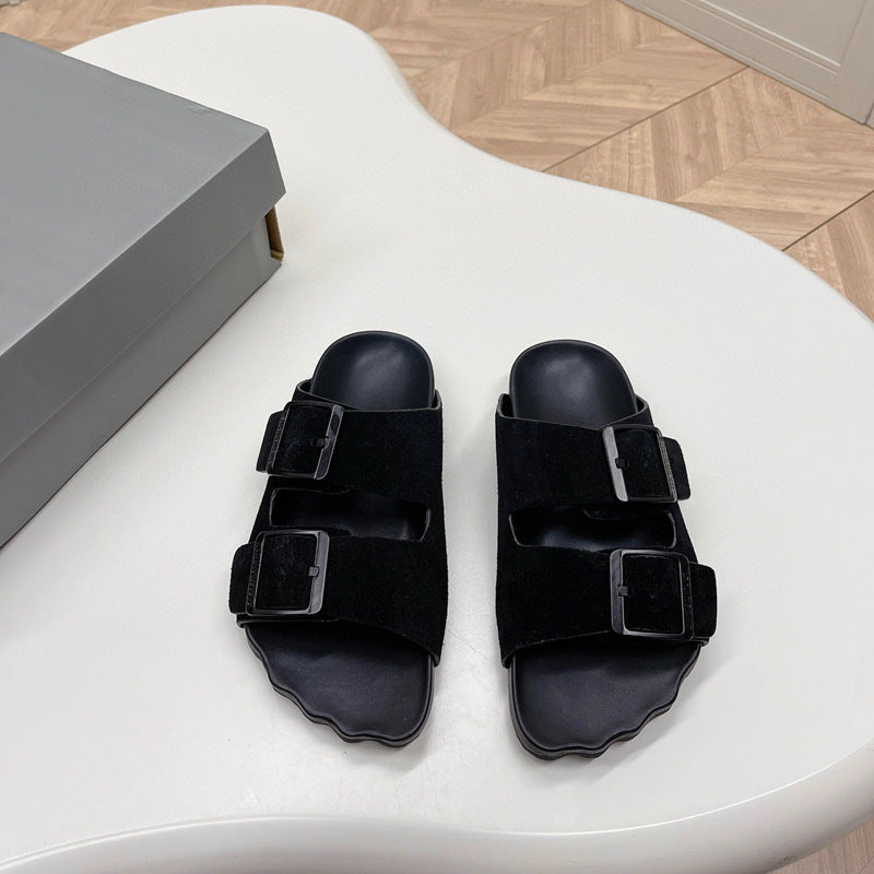 Men's flip-flops are worn outside