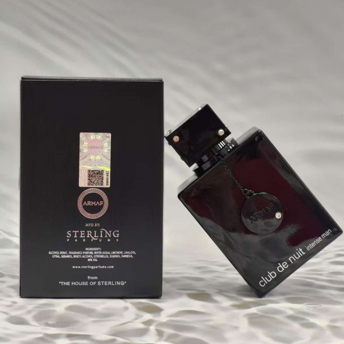 Men's fragrance has a long-lasting scent