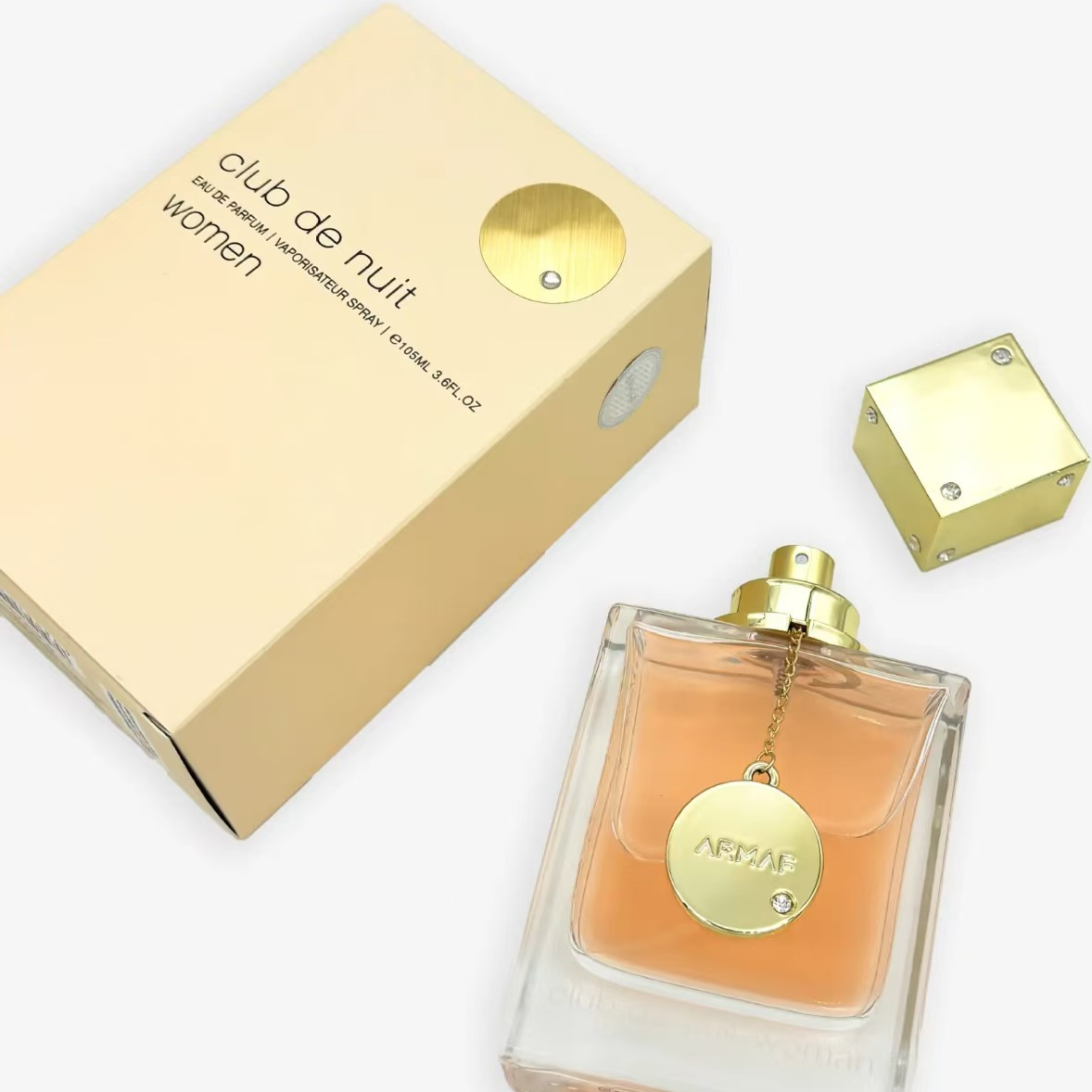Men's fragrance has a long-lasting scent