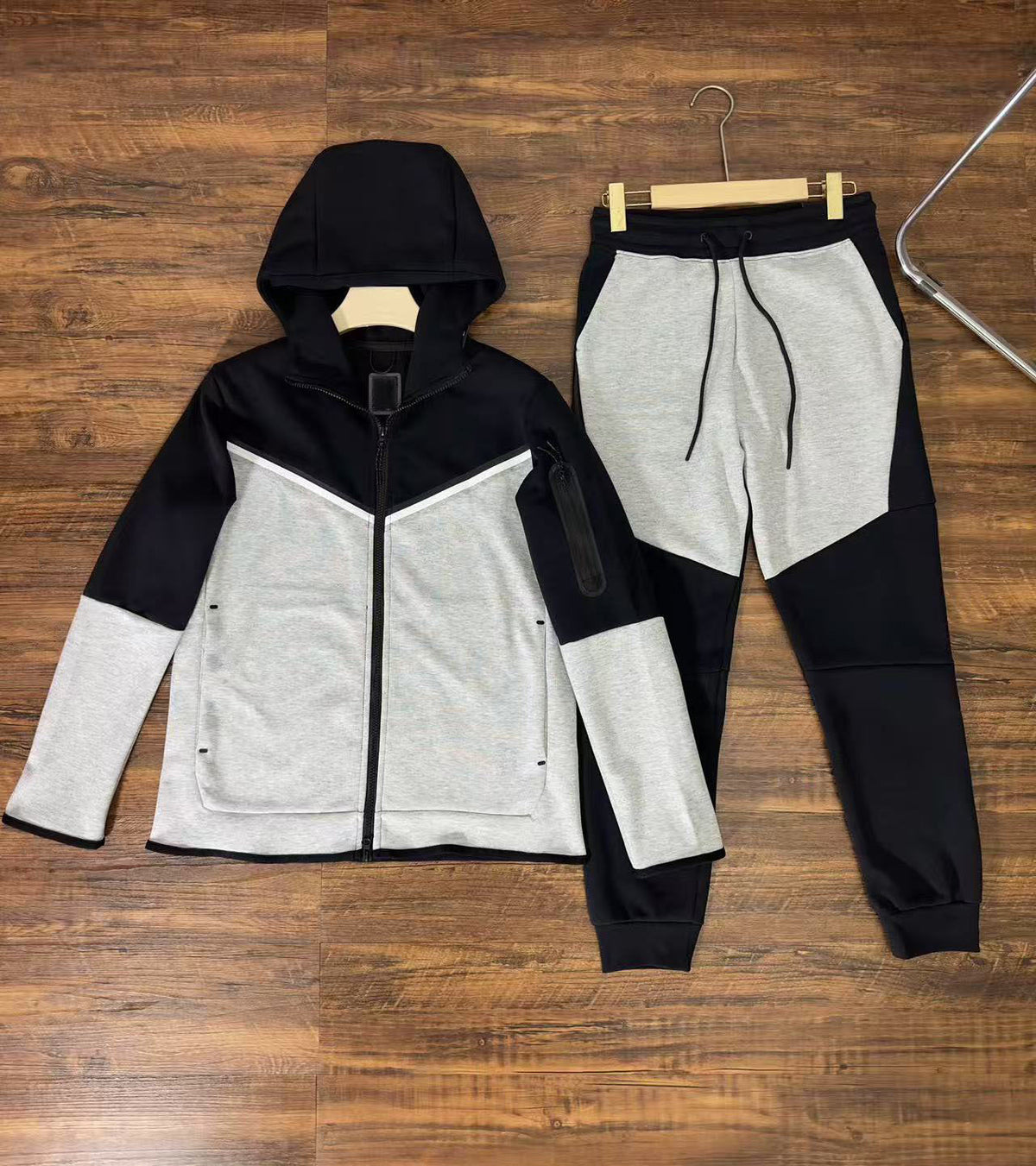 Men's Hooded Sports Tracksuit