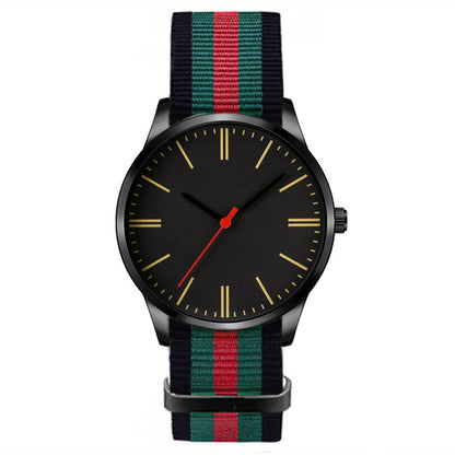 Men's leather strap wristwatch