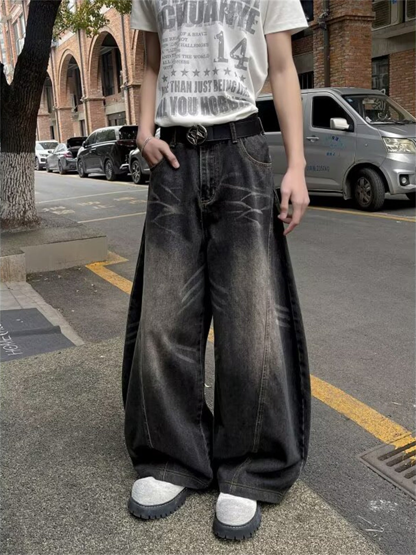 Men's Loose Straight Denim Jeans