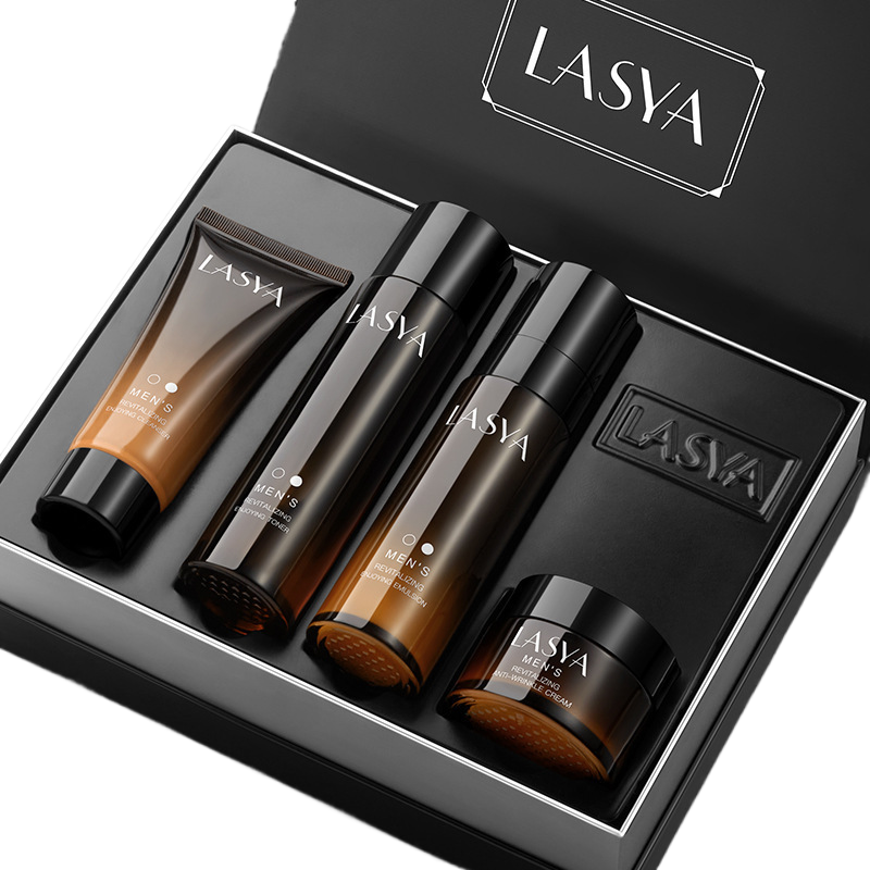 Men's Multi-Effect Revitalizing Moisturizing and Oil-Controlling Skincare Products