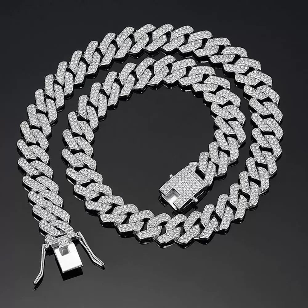 Men's necklace accessories