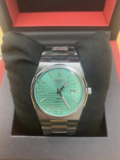Men's Quartz Watch with Calendar and Alloy Case