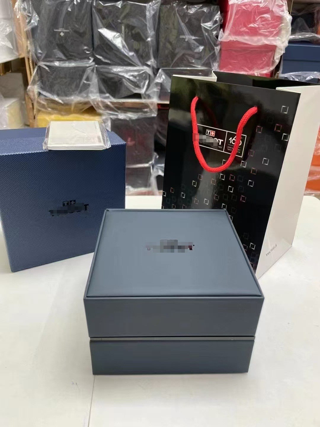 Men's Quartz Watch with Calendar and Alloy Case