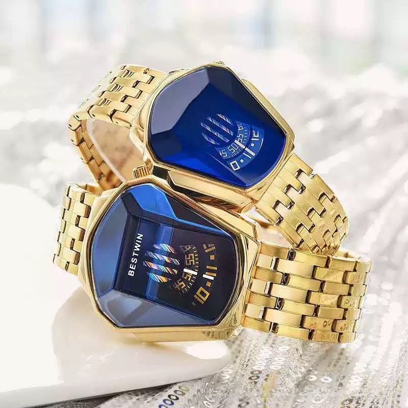 Men's Snake Head Blue Light Glass Diamond Display Quartz Watch
