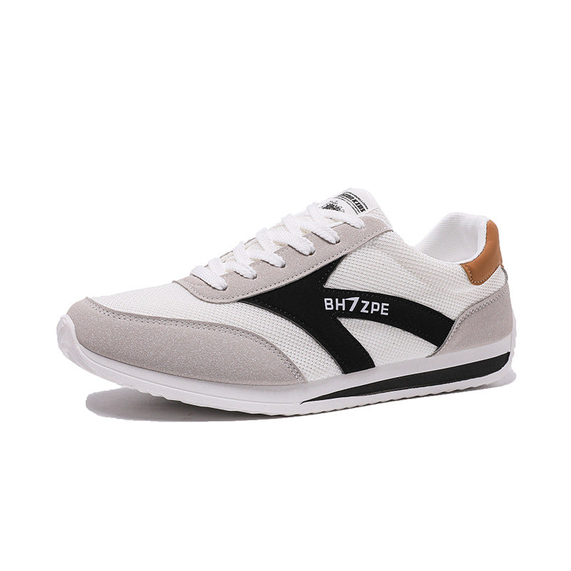 Men's sports shoes with breathable soft soles for summer