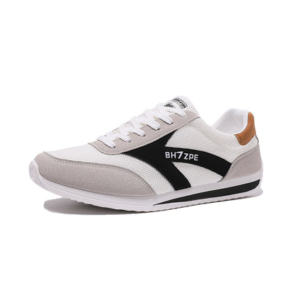Men's sports shoes with breathable soft soles for summer