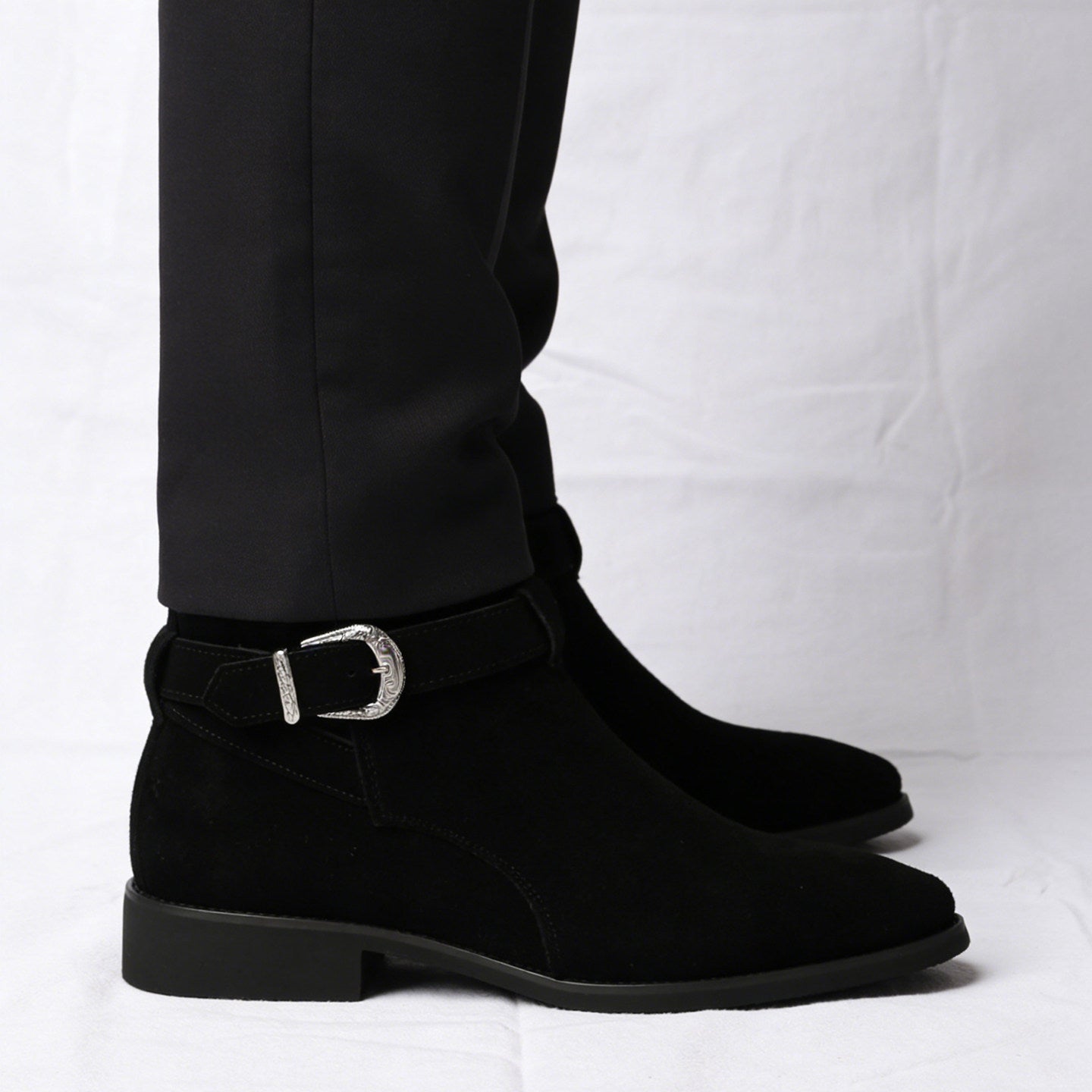 Men's suede Chelsea boots