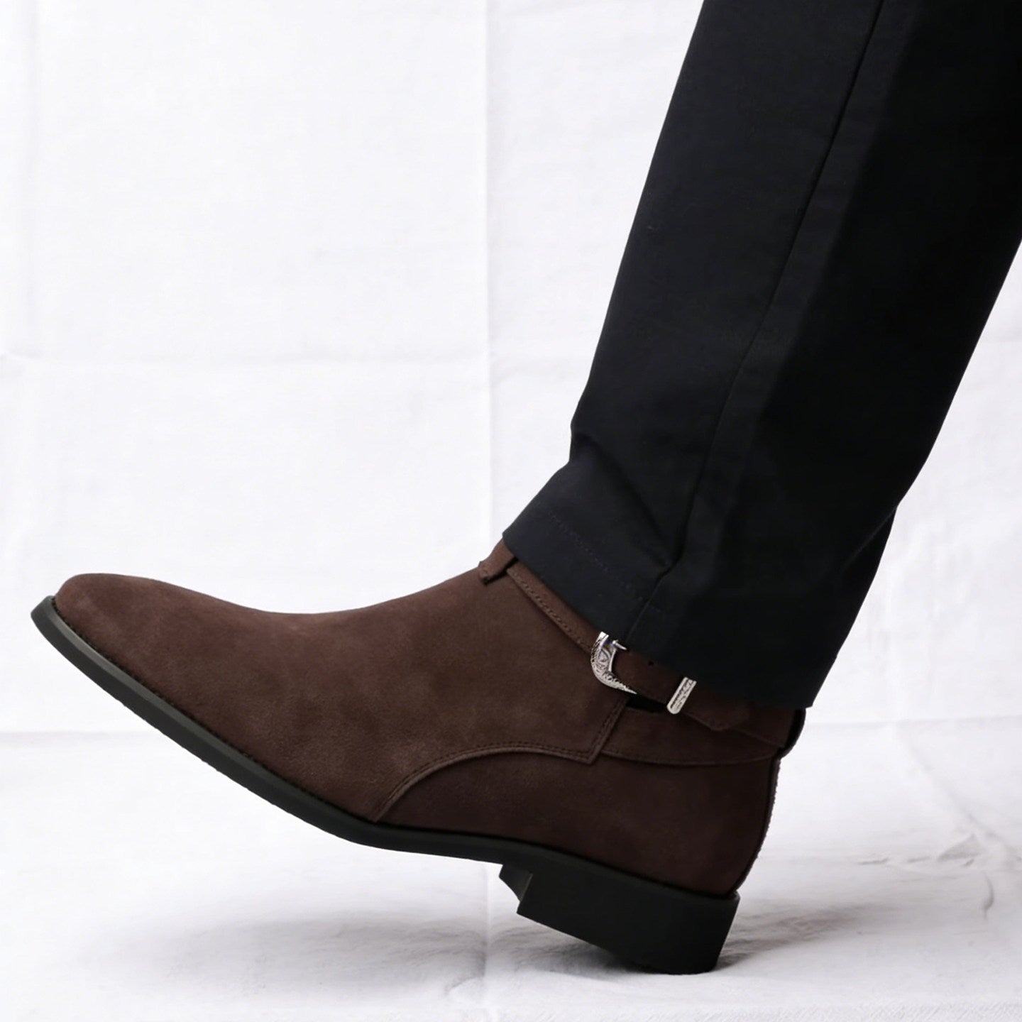 Men's suede Chelsea boots