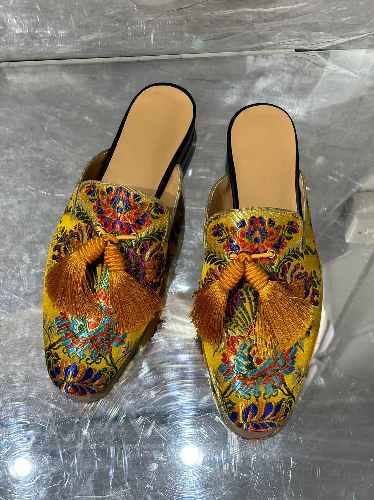 Mens Tassel Embroidery Sheepskin Lined Slippers