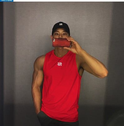 Mesh sleeveless vest