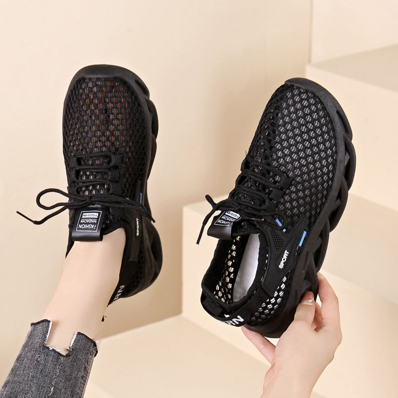 Mesh sneakers