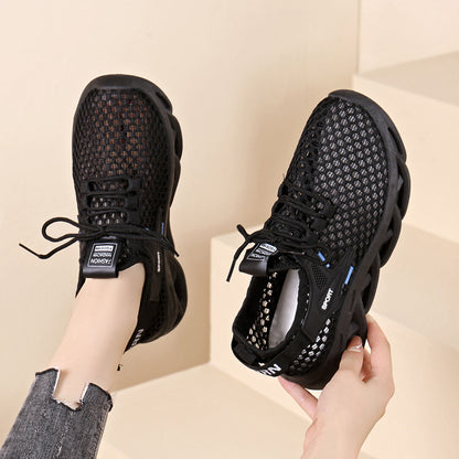 Mesh sneakers