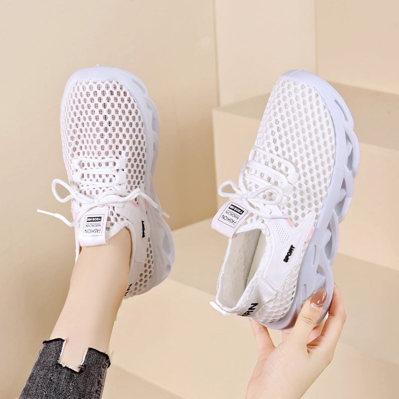 Mesh sneakers