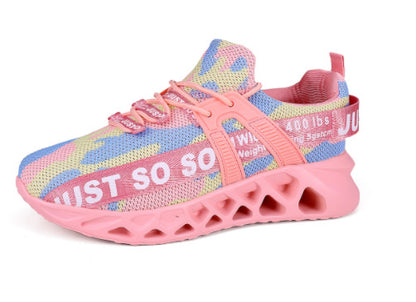 Mesh sports shoes