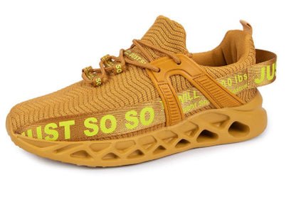Mesh sports shoes
