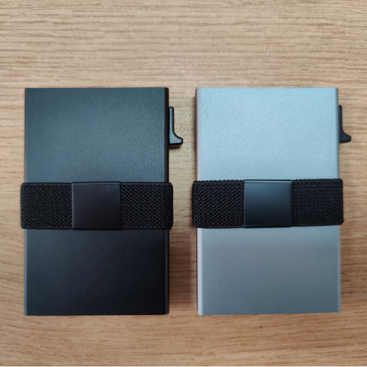 Metal card holder