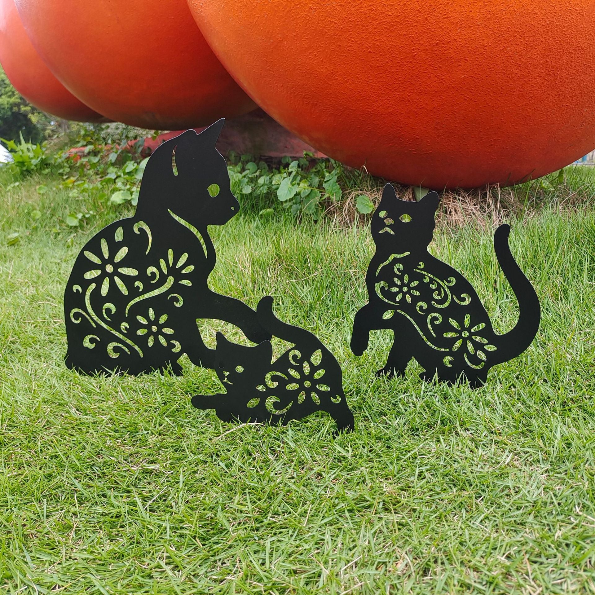 Metal Cat Garden Sculpture