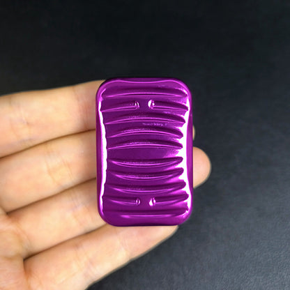 Metal finger spinner