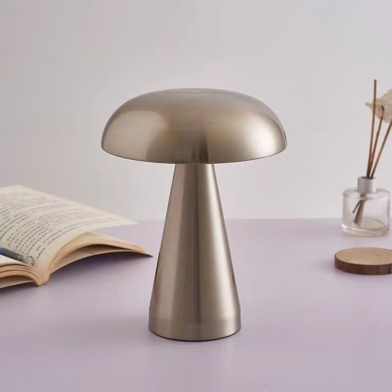 Metal Mushroom Table Lamp