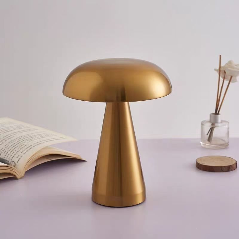 Metal Mushroom Table Lamp