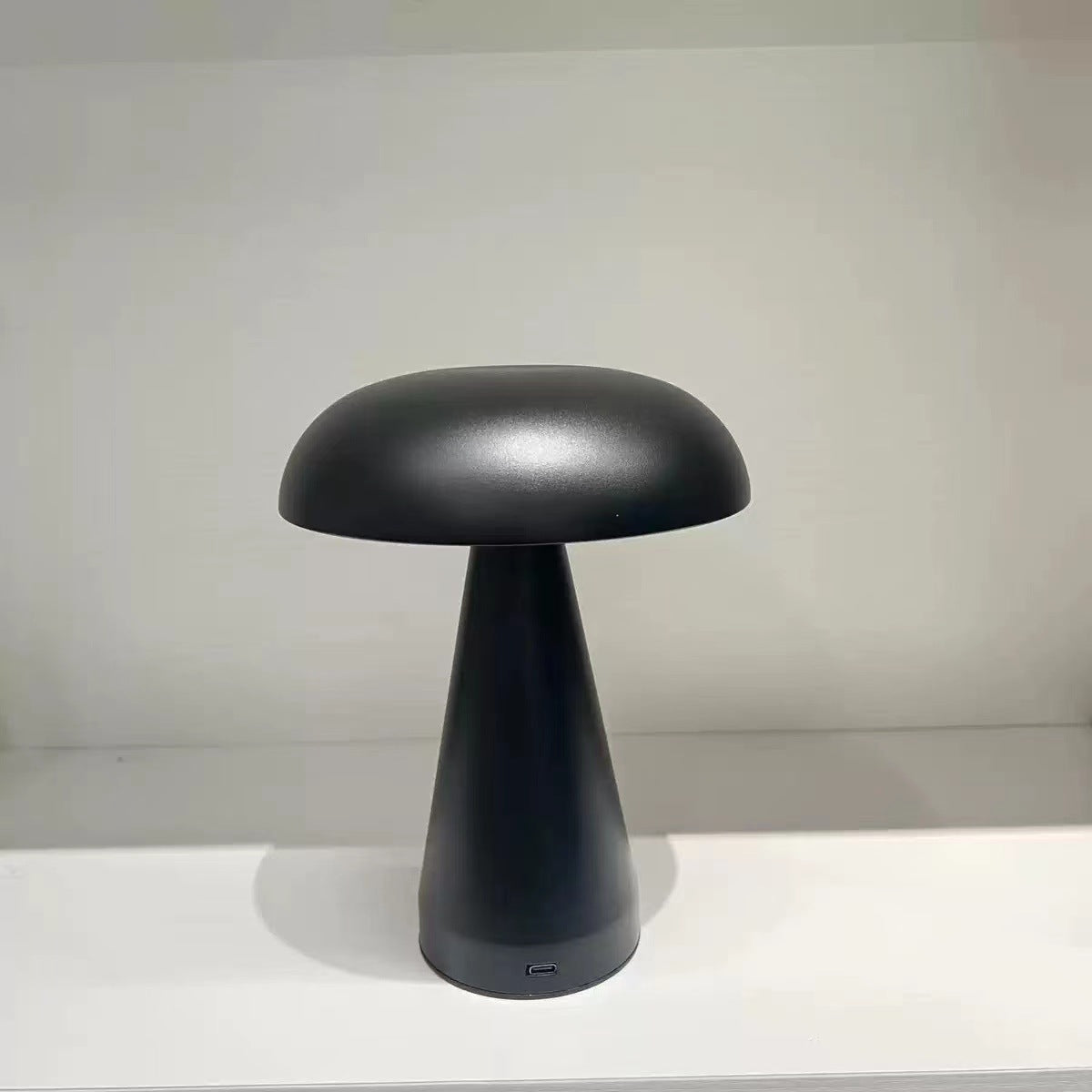 Metal Mushroom Table Lamp