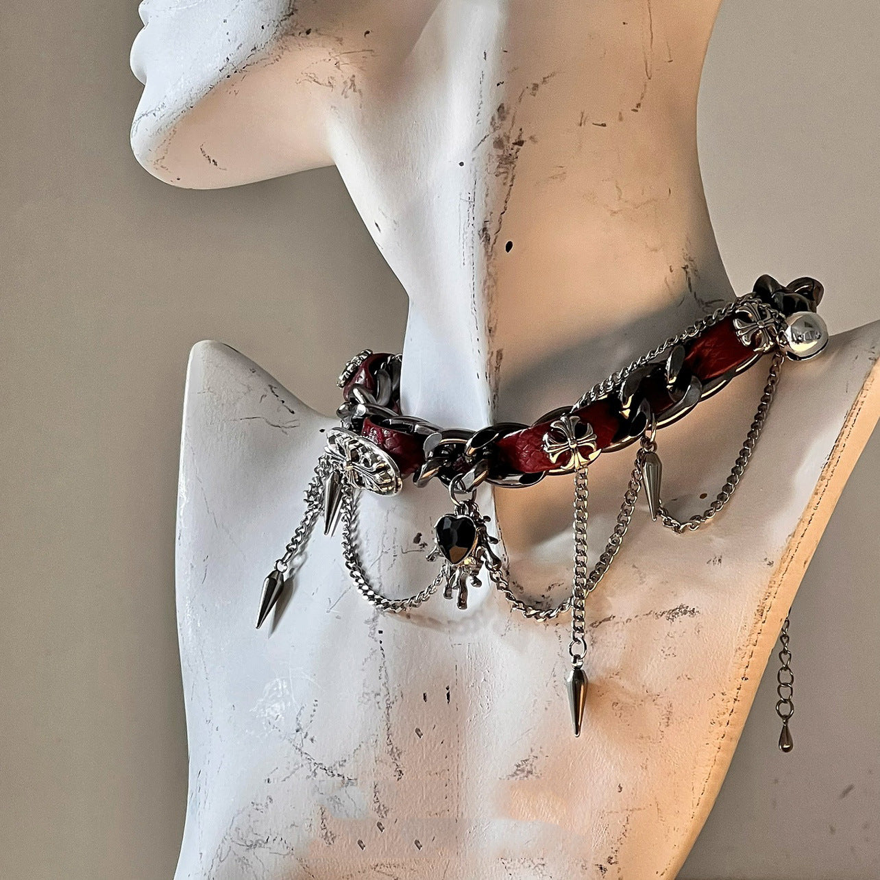metal necklace