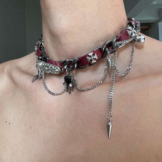 metal necklace