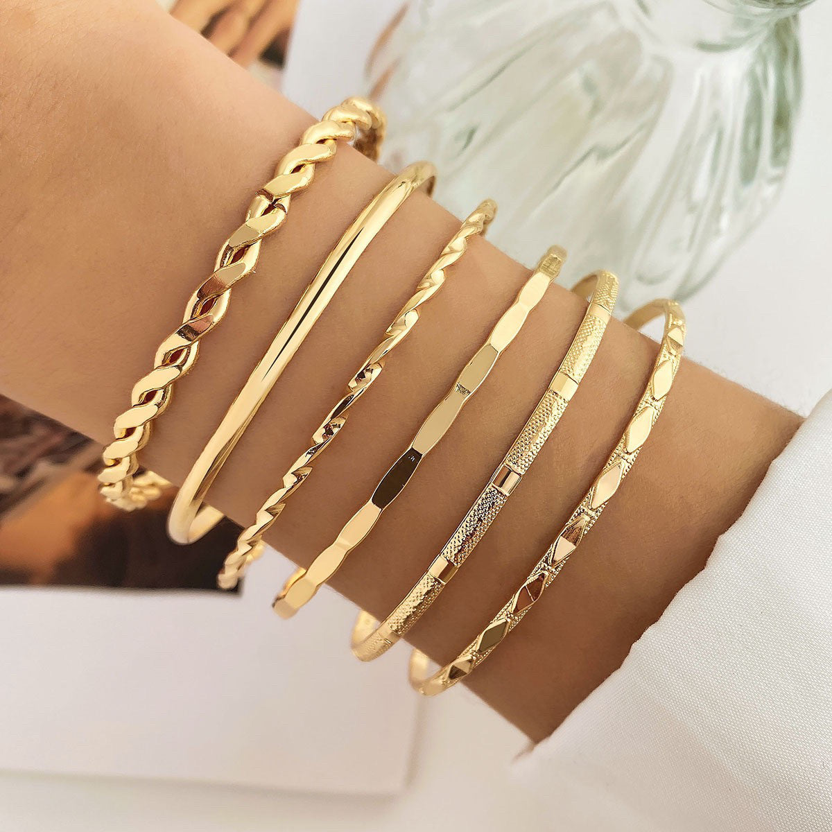 Metal six-piece bracelet set