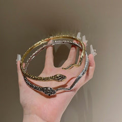00201 golden snake neck ring