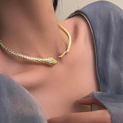 Metal Snake Chain Collar