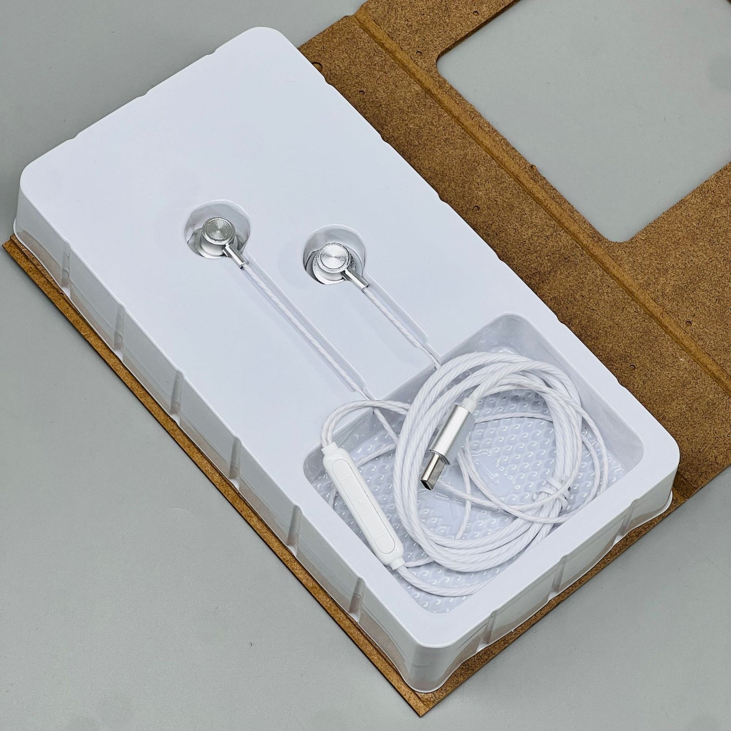 Metal Type-C Wired Earphones with Microphone
