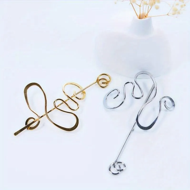 Metal-wrapped hairpin