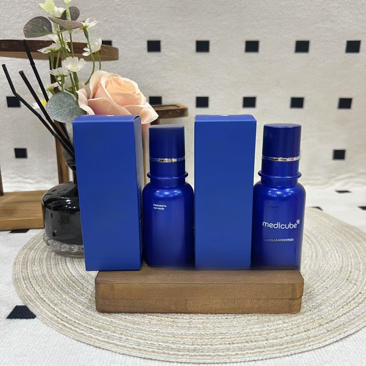 Micro-needle facial essence