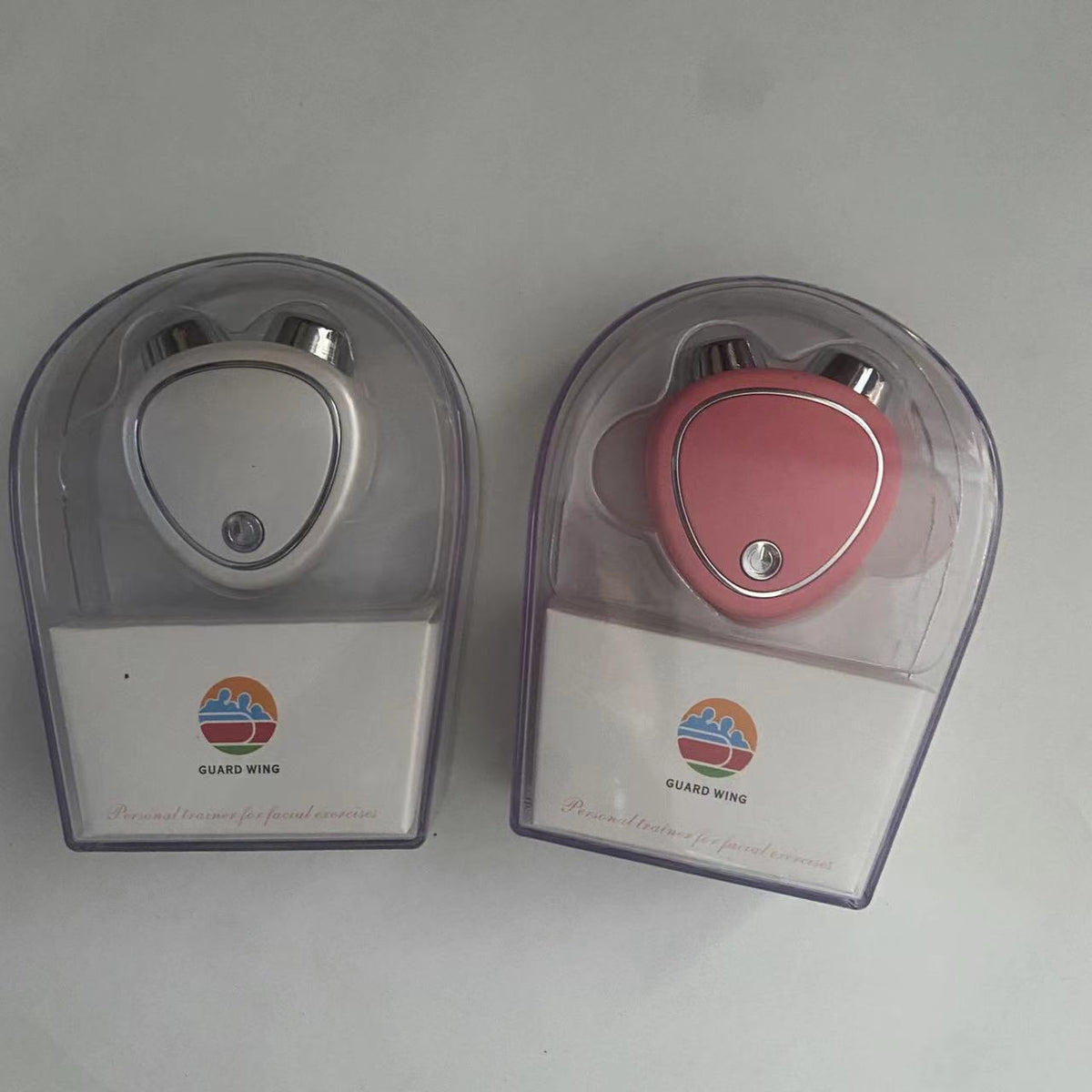 Microcurrent beauty device