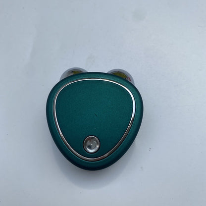 Microcurrent beauty device