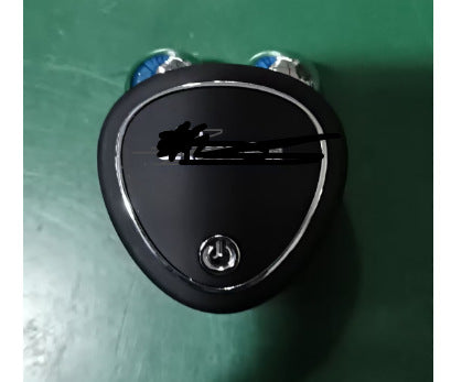 Microcurrent beauty device