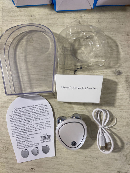 Microcurrent beauty device