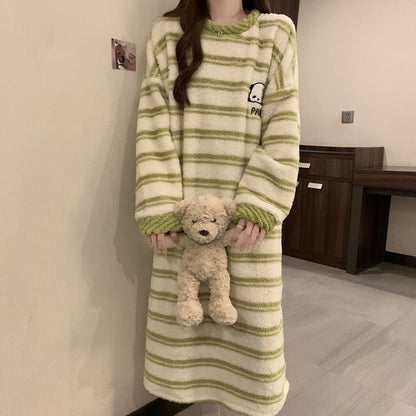 Mid-length striped pajamas