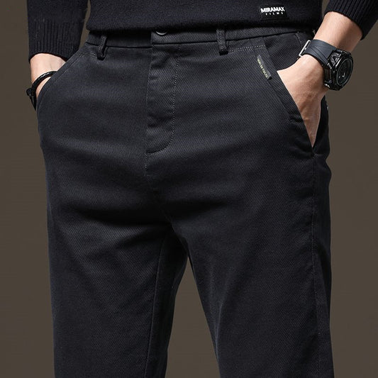 Mid-to-thick men's casual pants