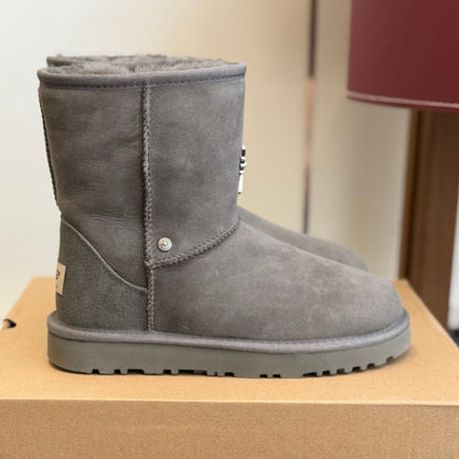 Mid-Top Winter Snow Boots with Wool Lining