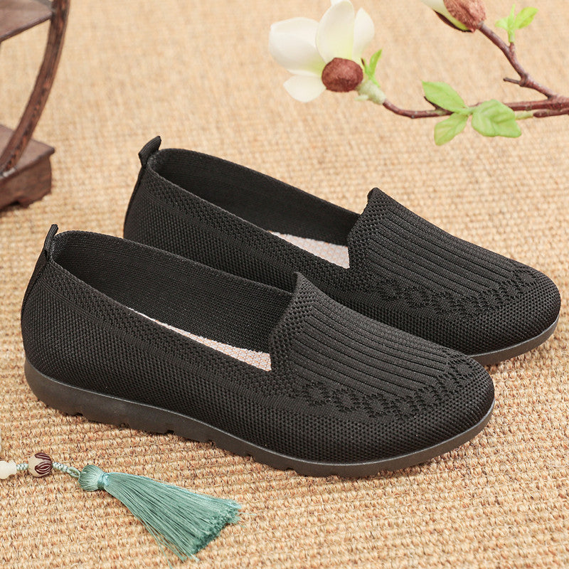 Middle-aged and elderly wearing mesh shoes