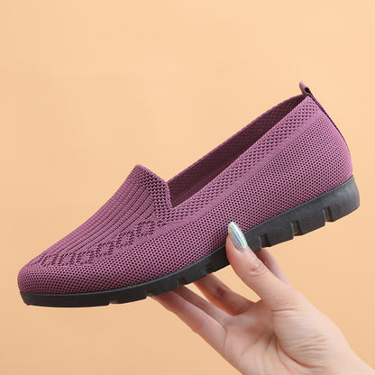 Middle-aged and elderly wearing mesh shoes