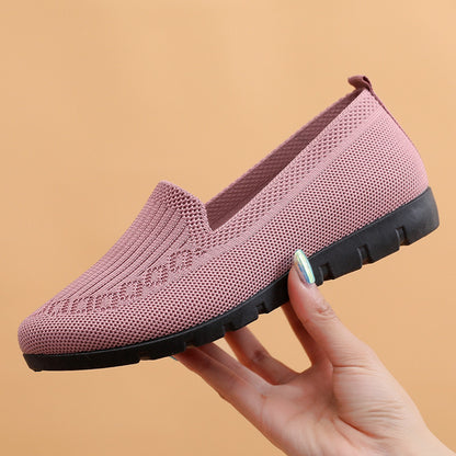 Middle-aged and elderly wearing mesh shoes