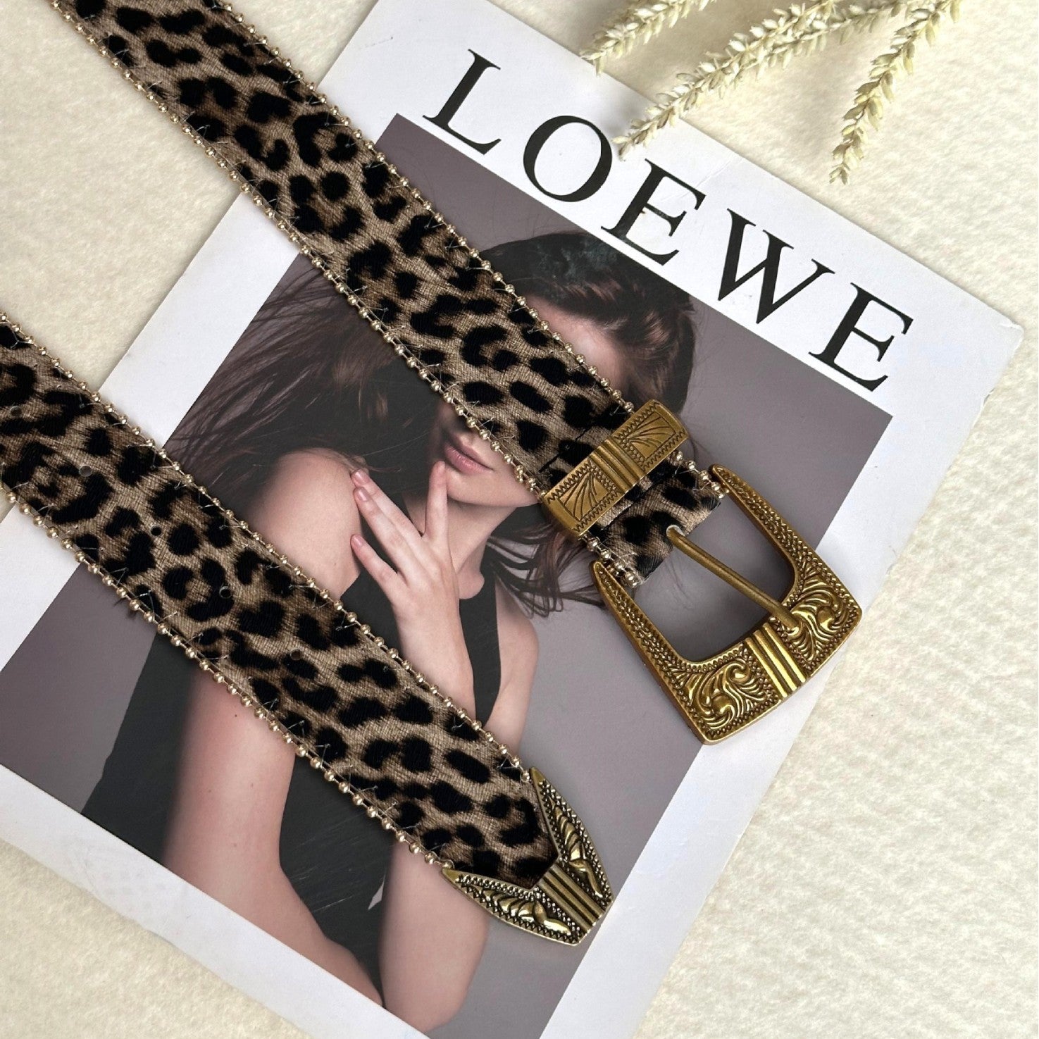 Millennium Wind Leopard Pattern Buckle Belt