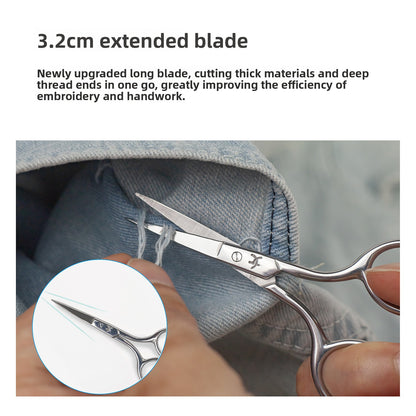Mini embroidery scissors